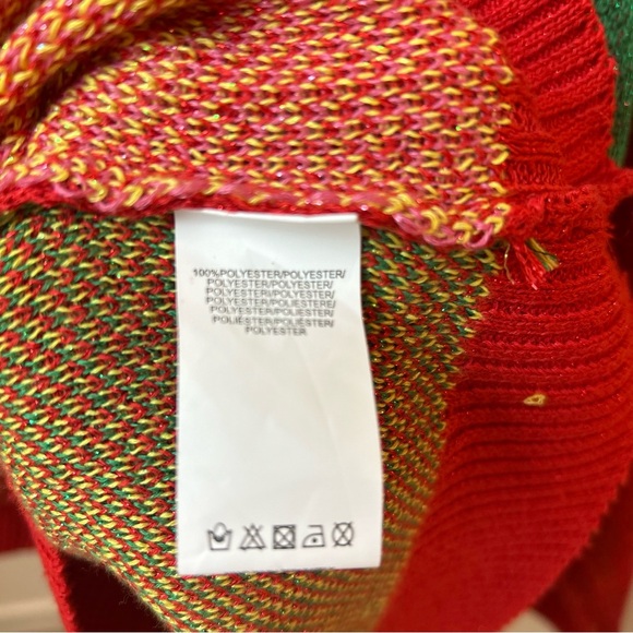 Red Glitter Sweater With Flowers - Picture 6 of 7